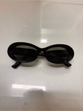 Authentic Gucci Black Oval Sunglasses